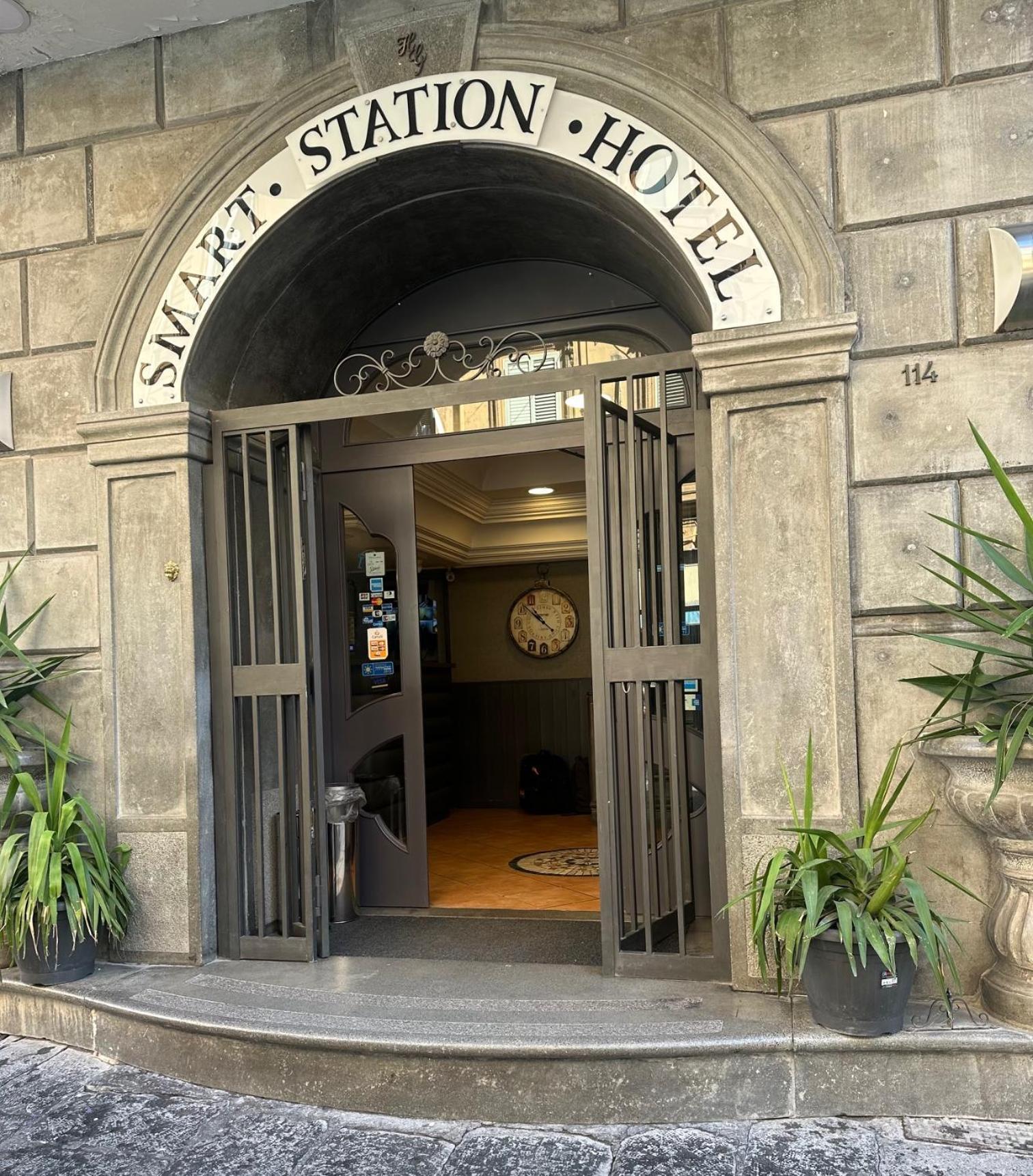 Smart Station Hotel 나폴리 외부 사진